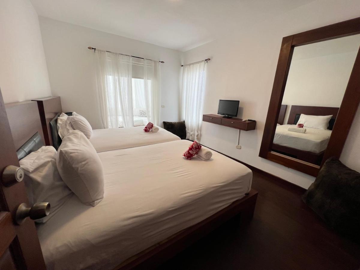 Caribbean Suites With Rooftop Pool Punta Cana Ngoại thất bức ảnh
